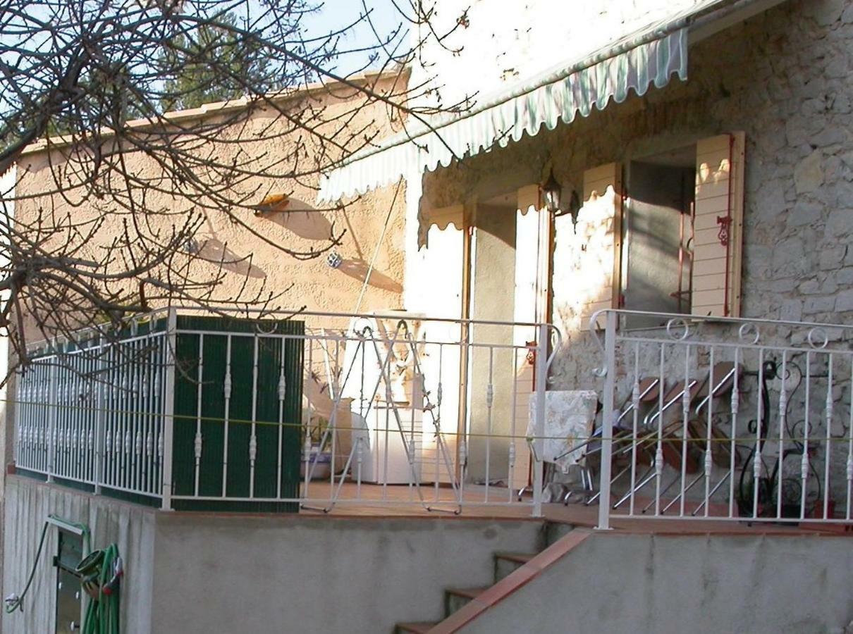 Appartamento Joli T2 RDC ancienne bergerie La Seyne-sur-Mer Esterno foto